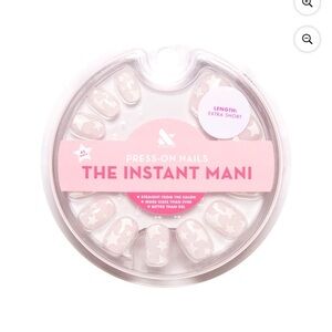 Olive & June Instant Mani Round Extra Short Press-On Nails, White, Super Stars